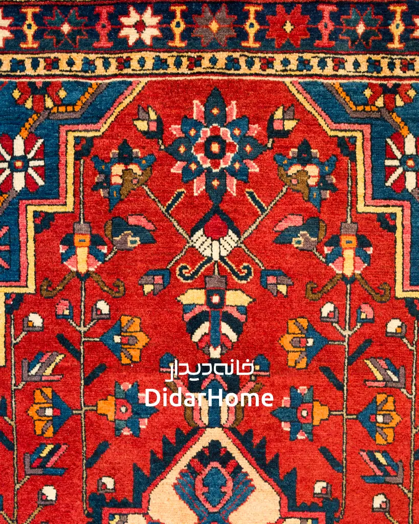فرش دستباف آنتیک بختیاری طرح ترنجی ۳/۱۸ متری