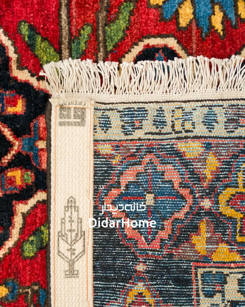 فرش دستباف آنتیک بختیاری طرح ترنجی ۳/۱۹ متری
