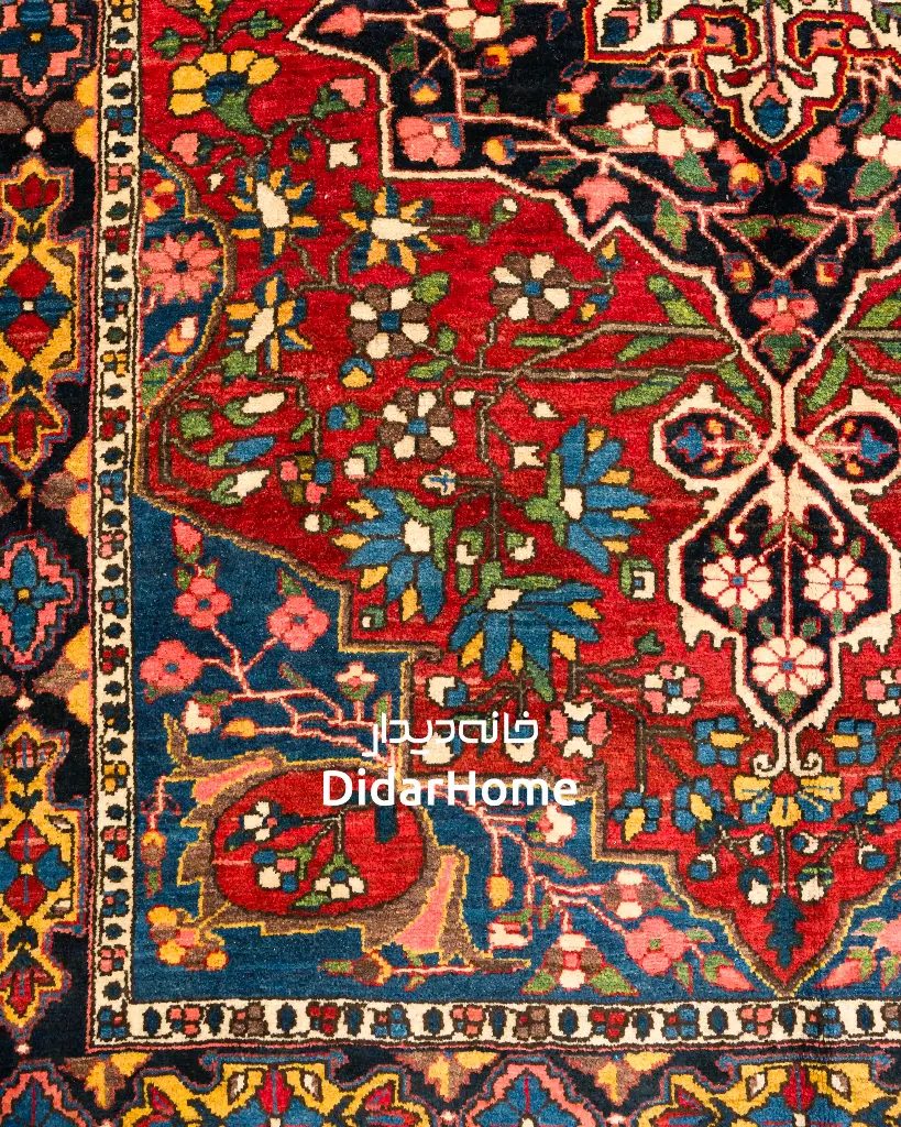 فرش دستباف آنتیک بختیاری طرح ترنجی ۳/۱۹ متری