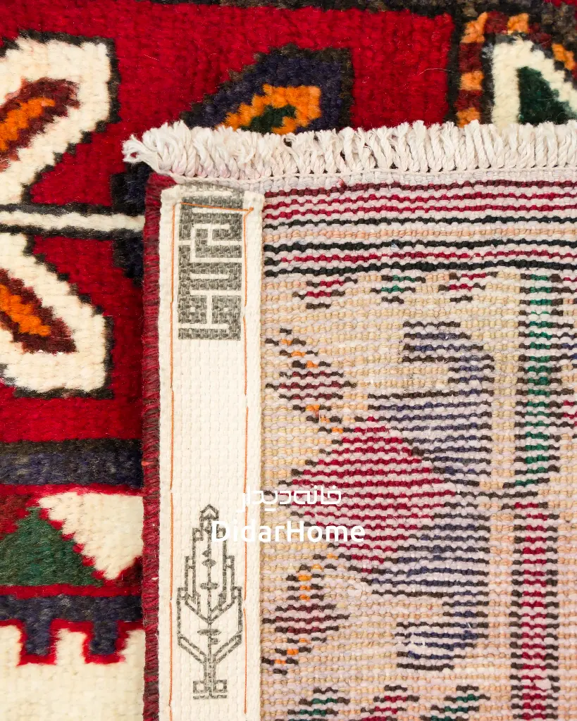فرش دستباف آنتیک بختیاری طرح ترنجی ۳/۱۴ متری