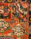 فرش دستباف آنتیک بختیاری طرح ترنجی ۴/۲۸ متری
