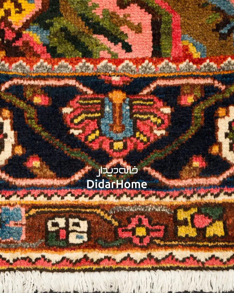 فرش دستباف آنتیک بختیاری طرح ترنجی ۴/۱۷ متری