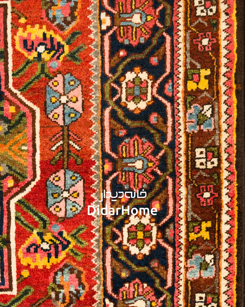 فرش دستباف آنتیک بختیاری طرح ترنجی ۴/۱۷ متری
