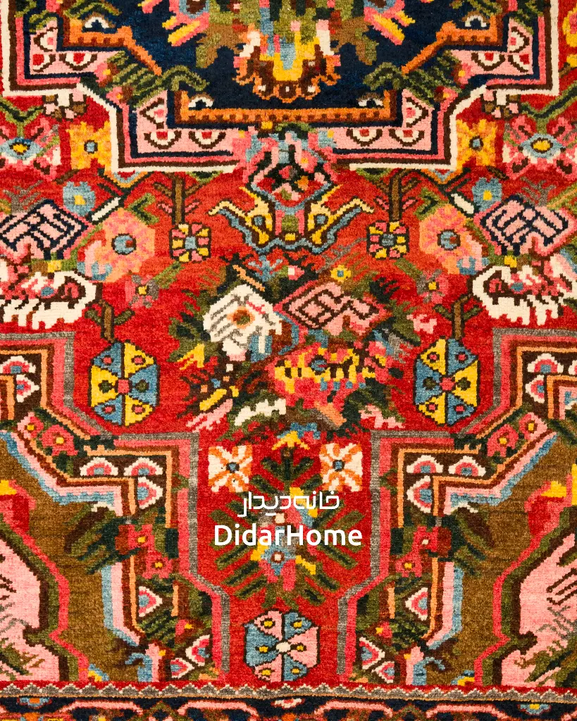 فرش دستباف آنتیک بختیاری طرح ترنجی ۴/۱۷ متری