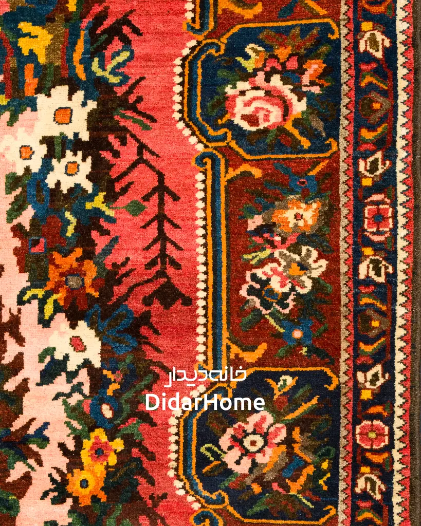 فرش دستباف آنتیک بختیاری طرح ترنجی ۴/۳۰ متری