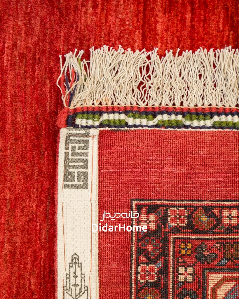 فرش دستباف قشقایی طرح ترنجی ۹/۰۵ متری