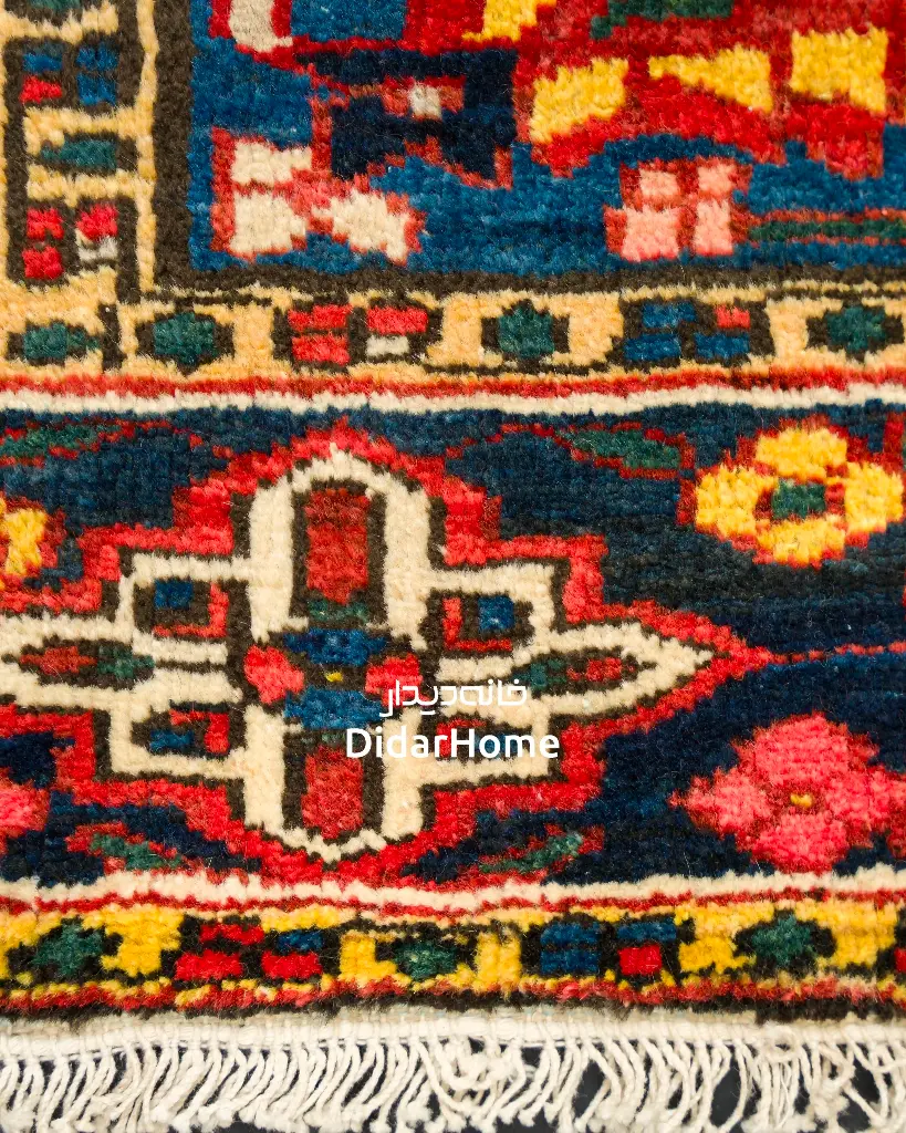 فرش دستباف آنتیک بختیاری طرح گلدانی ۳/۰۷ متری