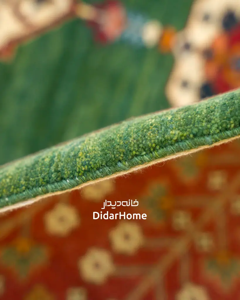 فرش دستباف قشقایی طرح ترنجی ۴/۵۴ متری
