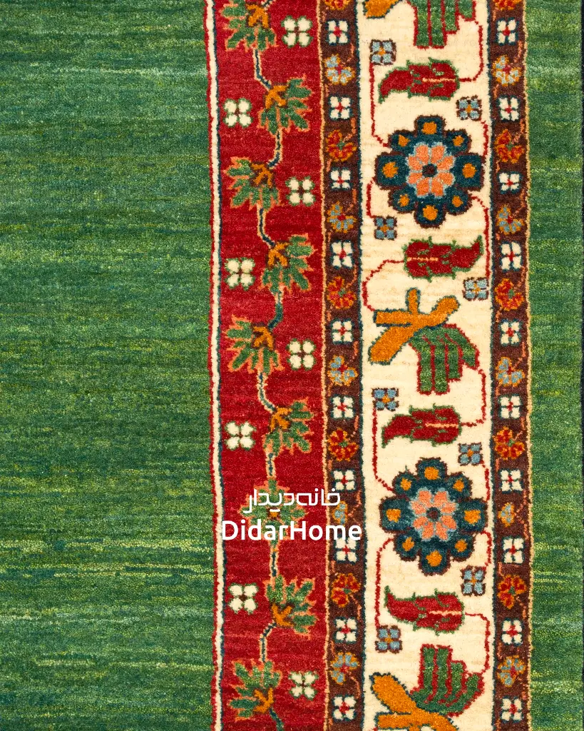 فرش دستباف قشقایی طرح ترنجی ۴/۵۴ متری