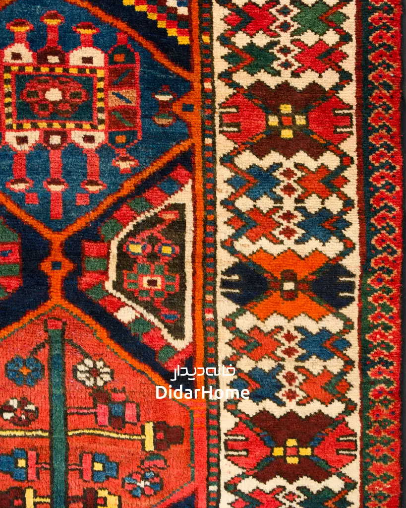 فرش دستباف آنتیک بختیاری طرح بندی ۴/۷۴ متری