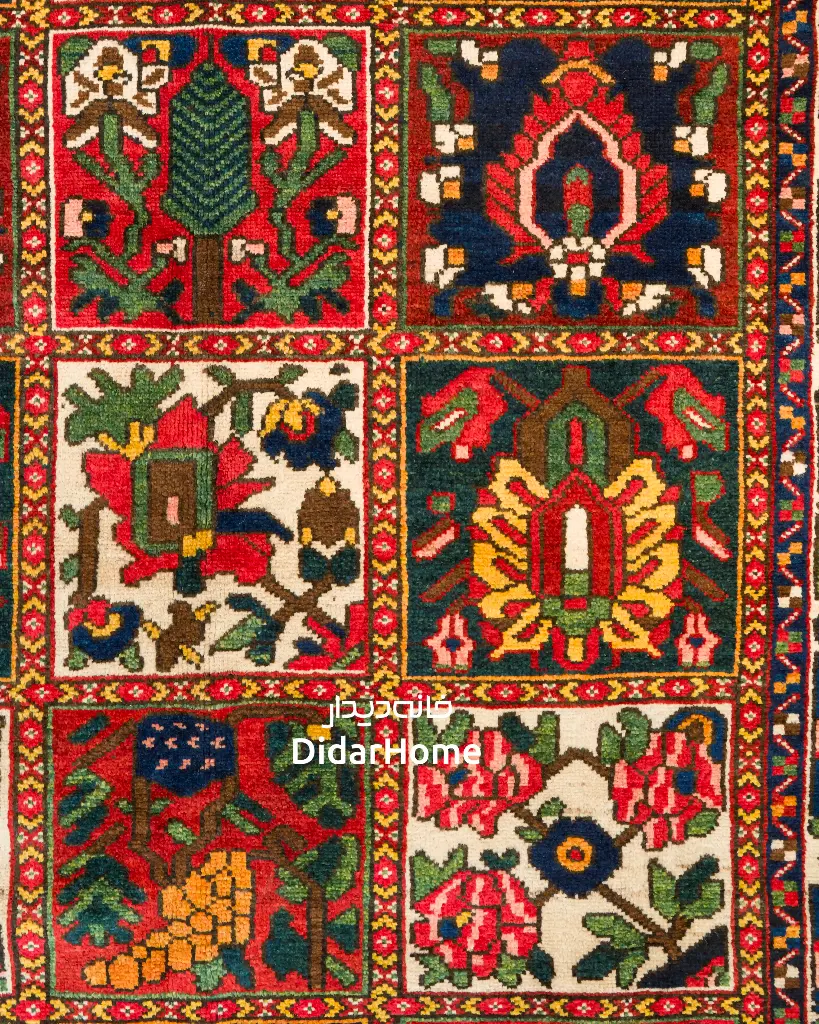 فرش دستباف آنتیک بختیاری طرح خشتی ۴/۴۶ متری