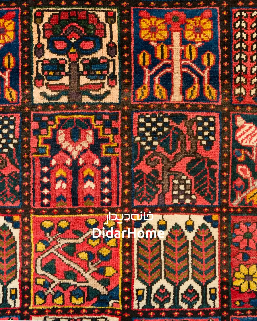 فرش دستباف آنتیک بختیاری طرح خشتی ۳/۲۳ متری