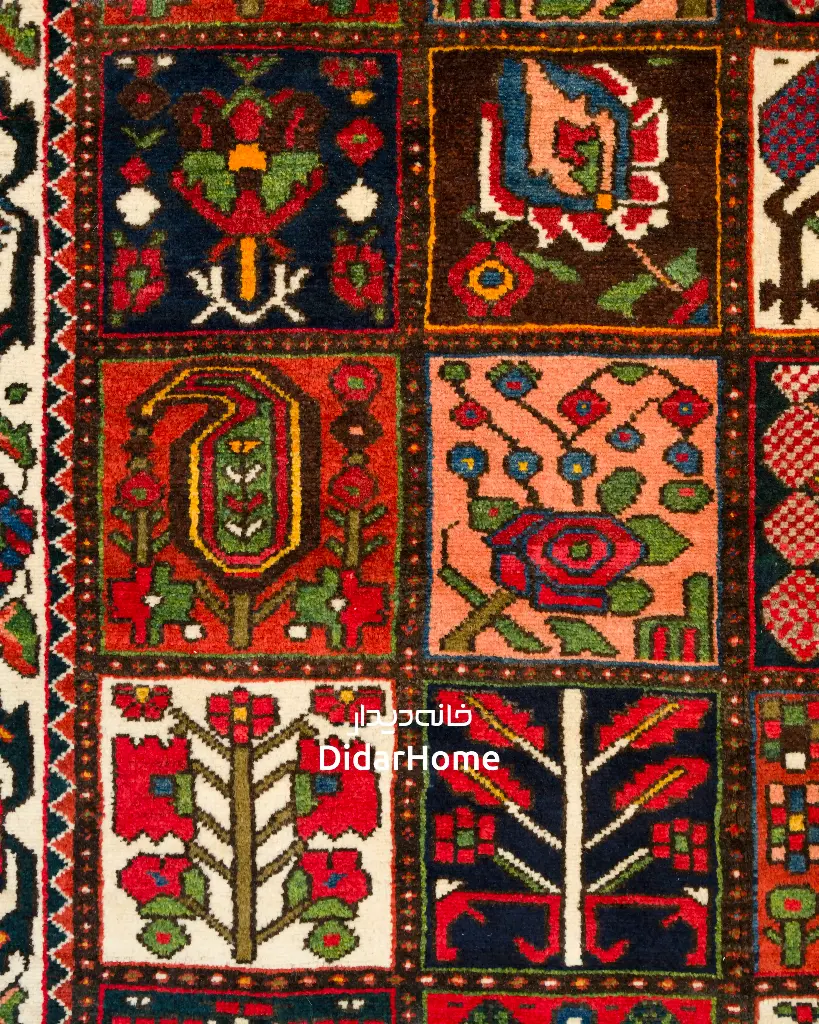 فرش دستباف آنتیک بختیاری طرح خشتی ۳/۱۲ متری
