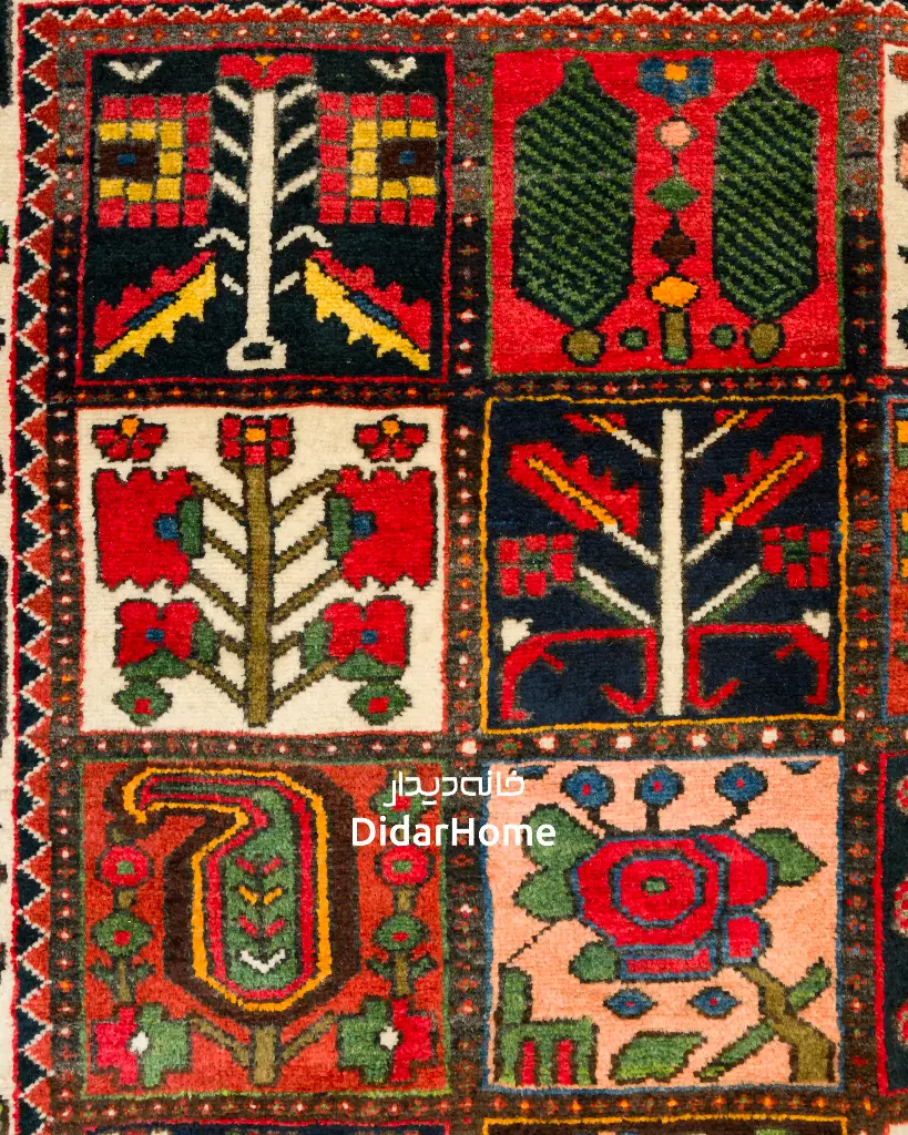 فرش دستباف آنتیک بختیاری طرح خشتی ۳/۱۲ متری