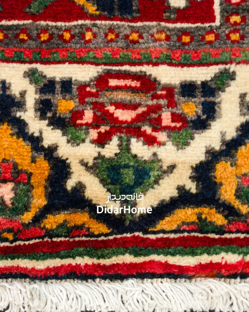 فرش دستباف آنتیک بختیاری طرح خشتی ۴/۹۶ متری