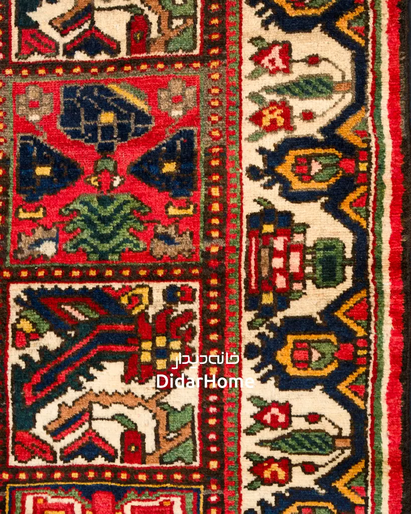 فرش دستباف آنتیک بختیاری طرح خشتی ۴/۹۶ متری
