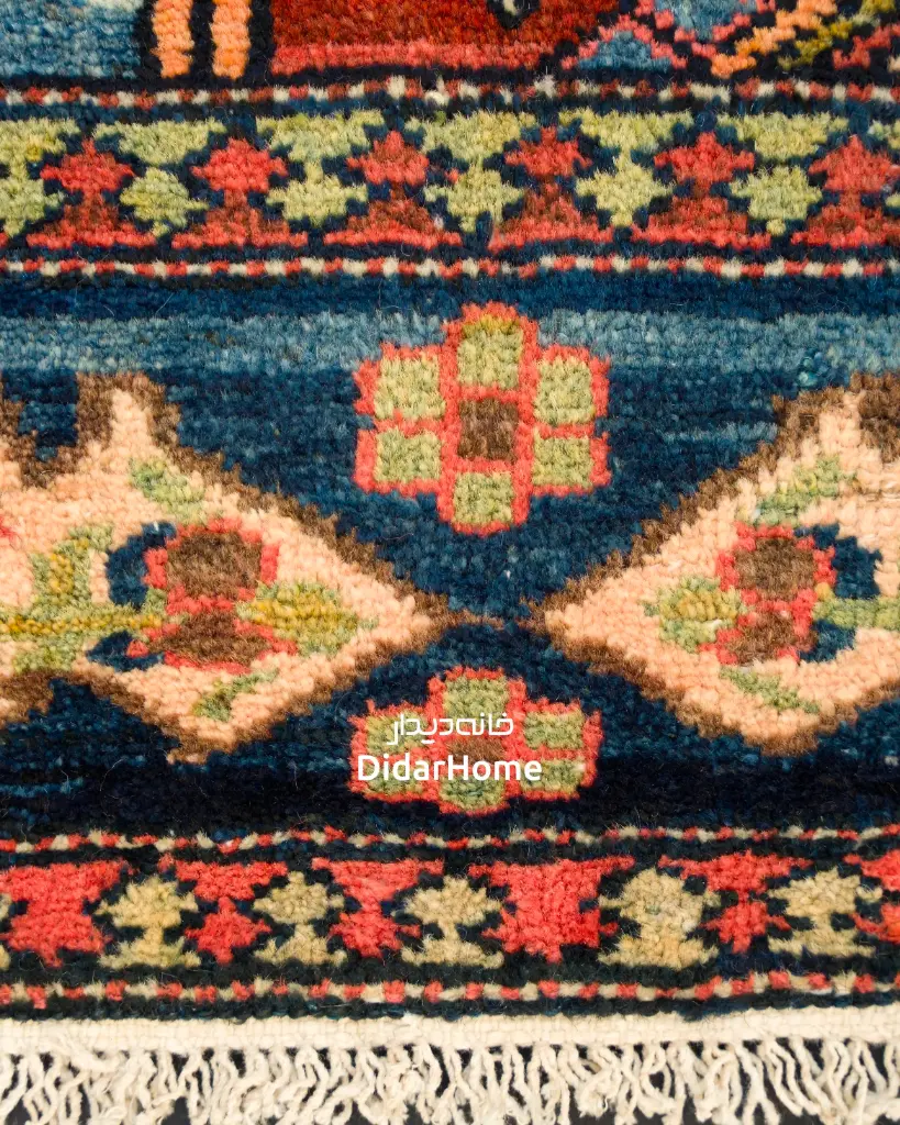 فرش دستباف آنتیک بختیاری طرح قابی ۵/۴۱ متری