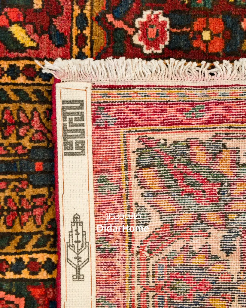 فرش دستباف آنتیک بختیاری طرح خشتی ۵/۰۵ متری