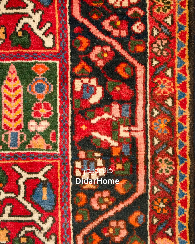 فرش دستباف آنتیک بختیاری طرح خشتی ۵/۰۷ متری