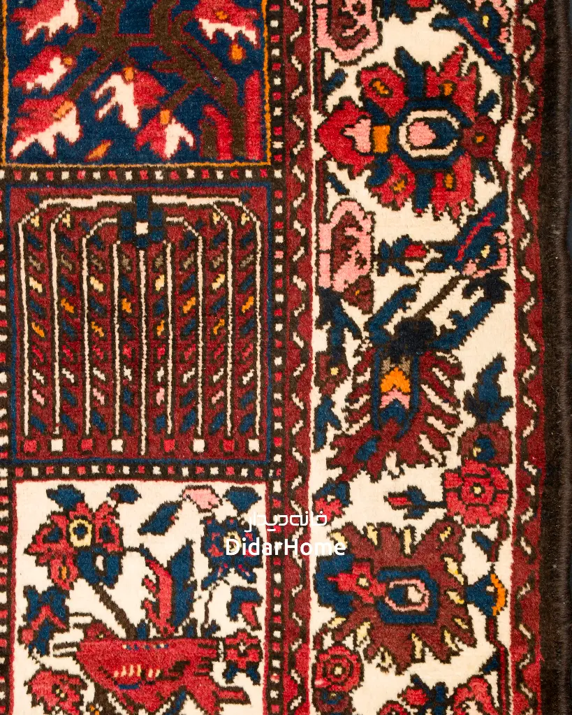 فرش دستباف آنتیک بختیاری طرح خشتی ۶/۹۹ متری