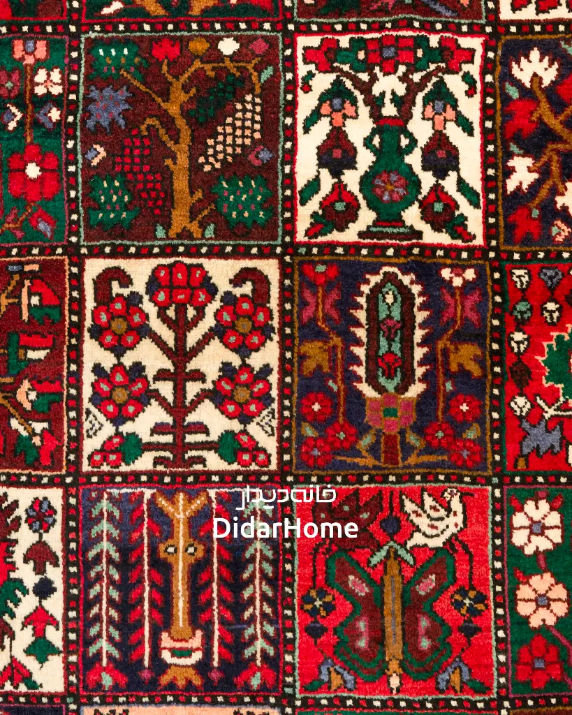 فرش دستباف آنتیک بختیاری طرح خشتی ۷/۸۳ متری