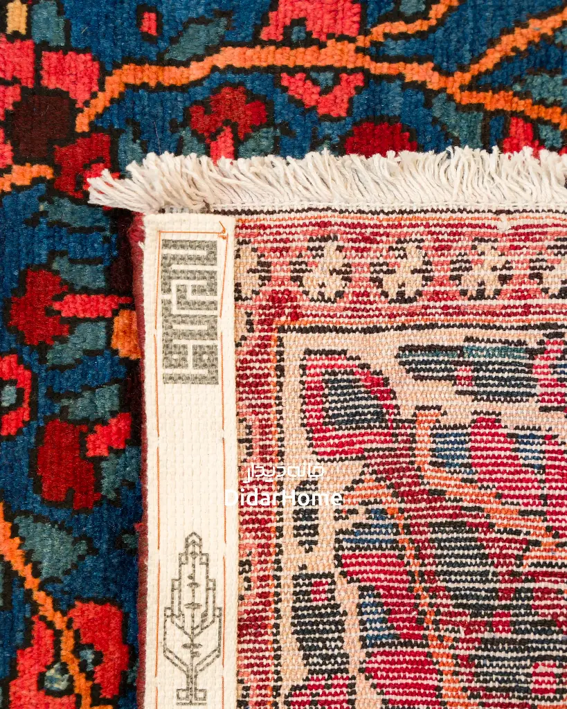 فرش دستباف آنتیک بختیاری طرح ترنجی ۸/۰۷ متری
