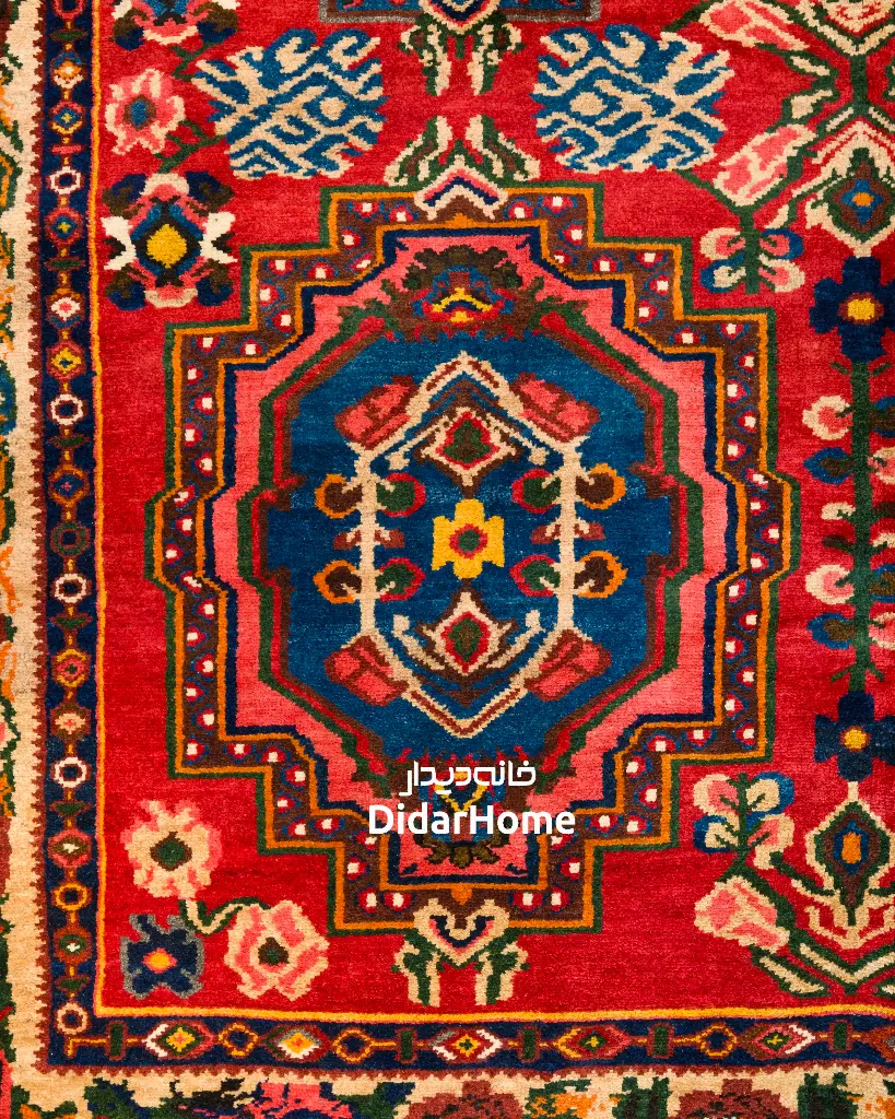فرش دستباف آنتیک بختیاری طرح قابی ۶/۸۶ متری