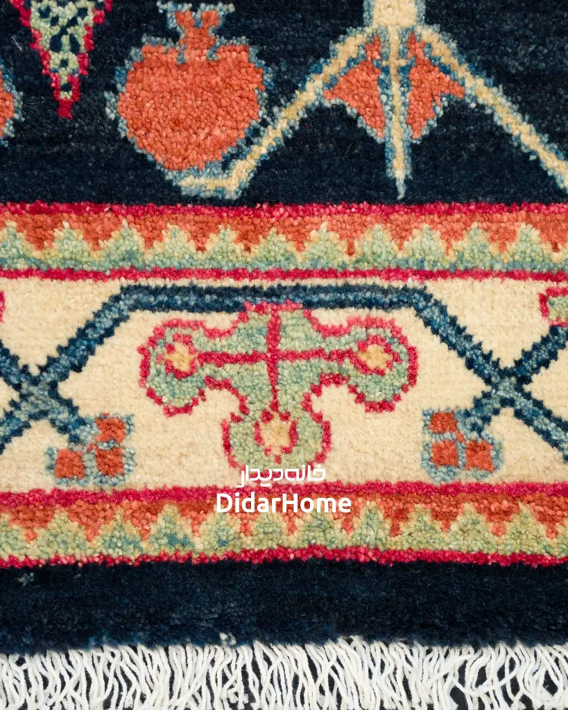 فرش دستباف بختیاری طرح افشان ۶/۸۴ متری