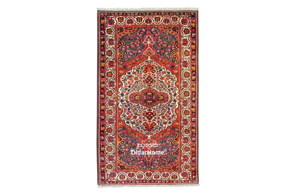 فرش دستباف آنتیک بختیاری طرح ترنجی شش متری