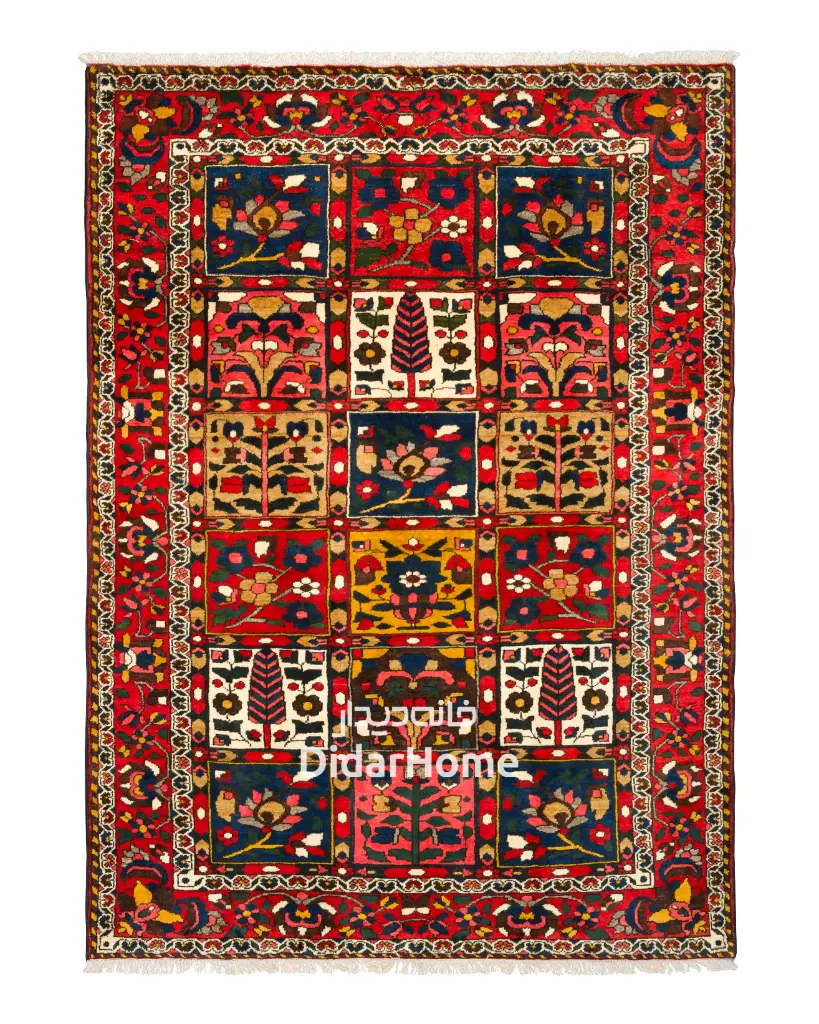 فرش دستباف آنتیک بختیاری طرح خشتی ۳/۱۵ متری