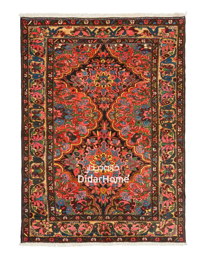 فرش دستباف آنتیک بختیاری طرح ترنجی ۳/۱۱ متری